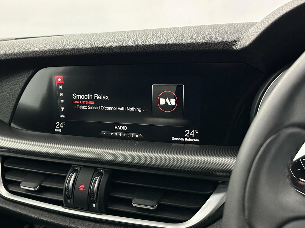 Alfa Romeo Stelvio Speciale Red #24
