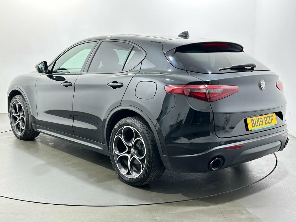 Alfa Romeo Stelvio Speciale Red #5