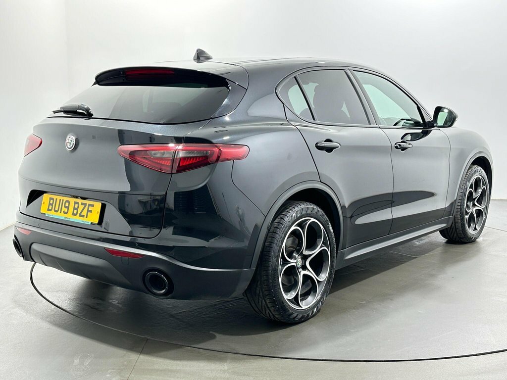 Alfa Romeo Stelvio Speciale Red #7