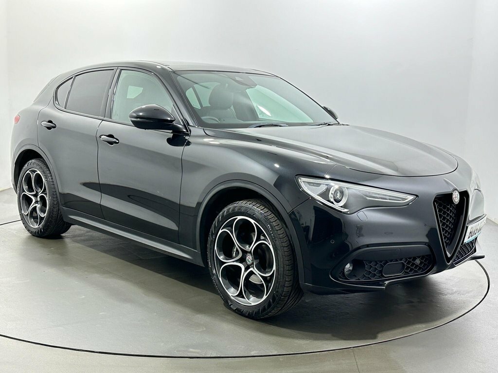 Alfa Romeo Stelvio 2.2L Milano Edizione Black