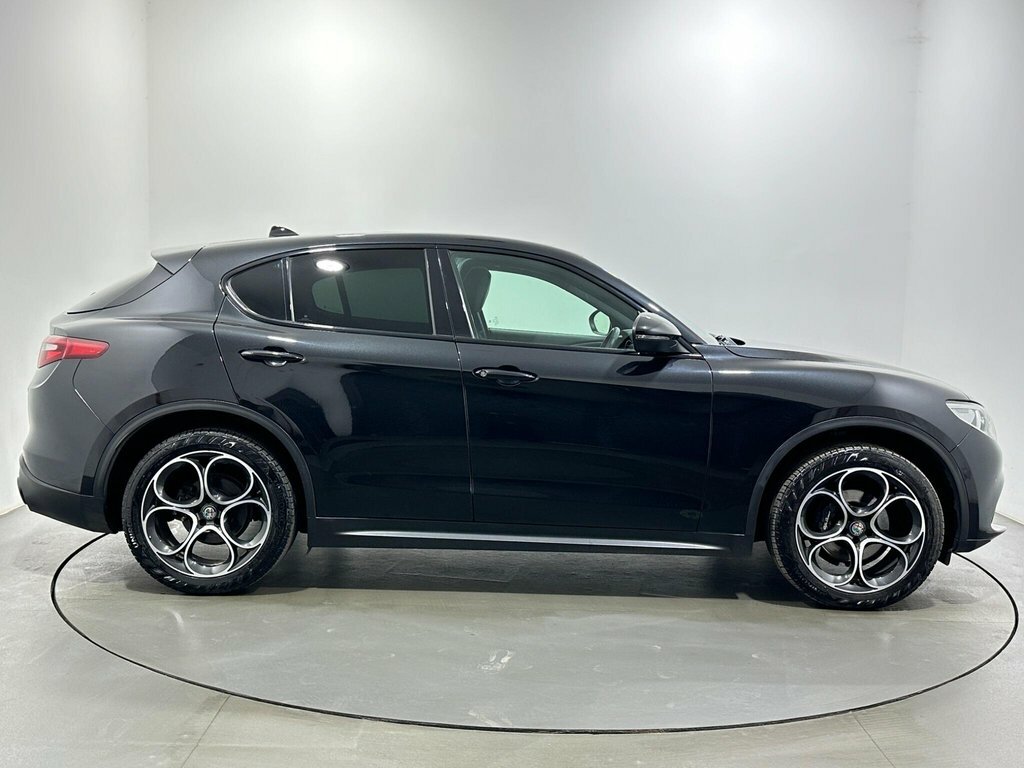 Alfa Romeo Stelvio Speciale Red #8