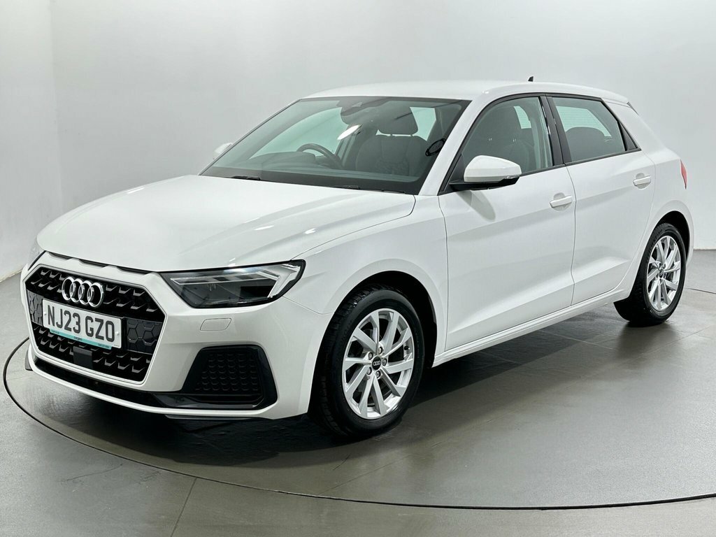 Audi A1 1L Sport NJ23GZO White #3