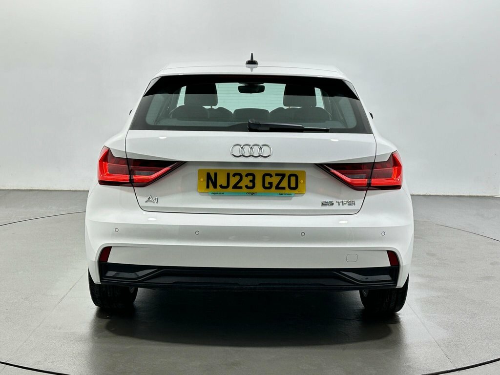 Audi A1 1L Sport NJ23GZO White #6