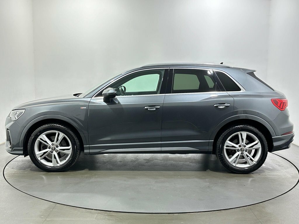 Audi Q3 2L S Line YG19LNH Grey #4