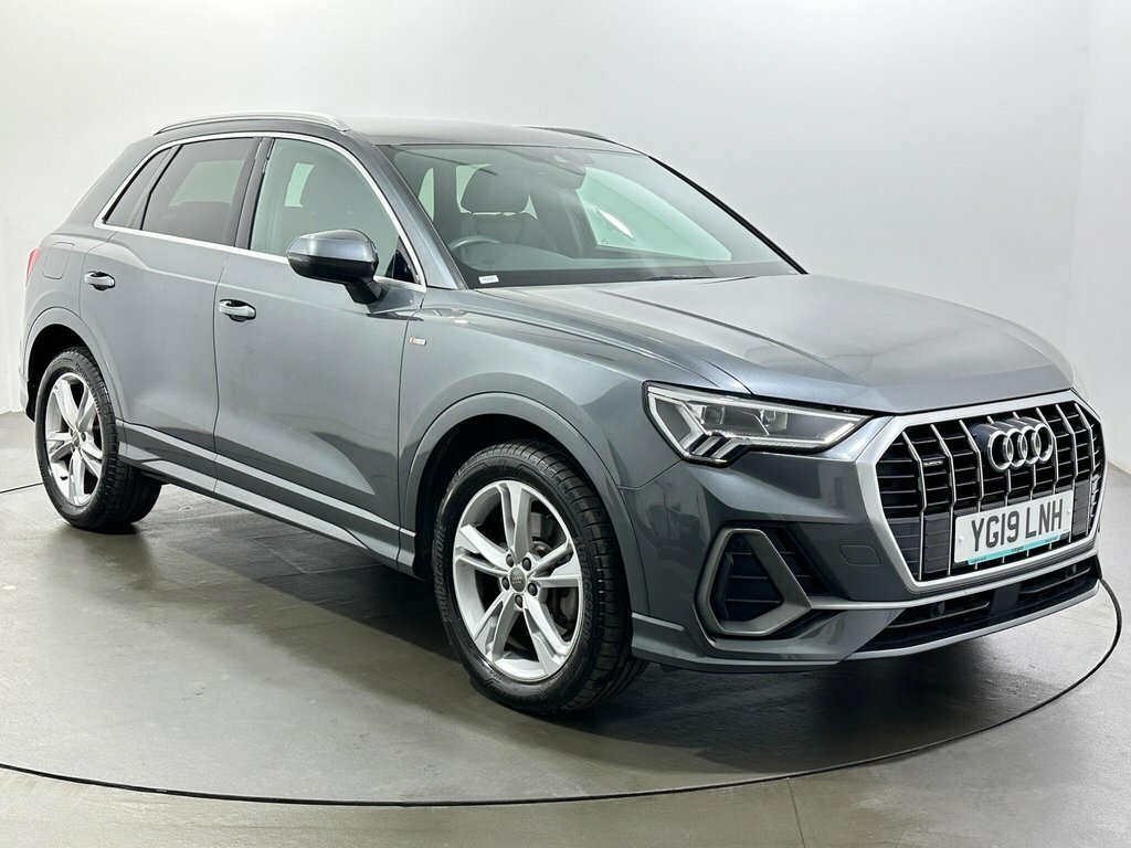 Audi Q3 2L S Line YG19LNH Grey
