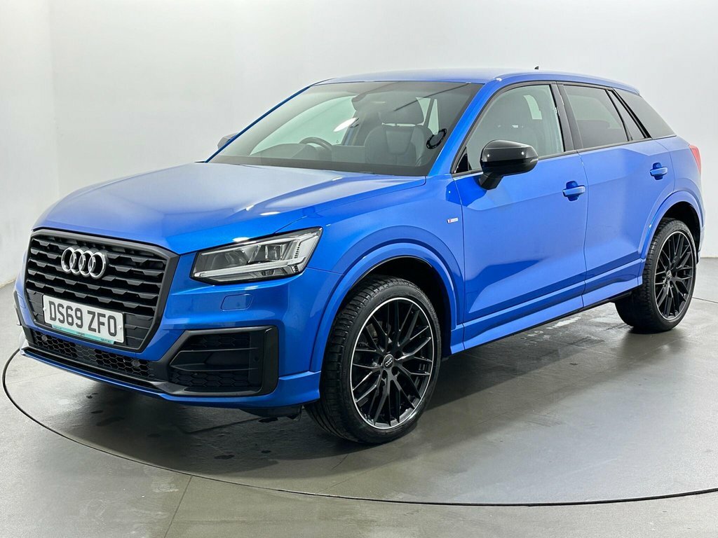 Audi Q2 1.5L Black Edition DS69ZFO Blue #3