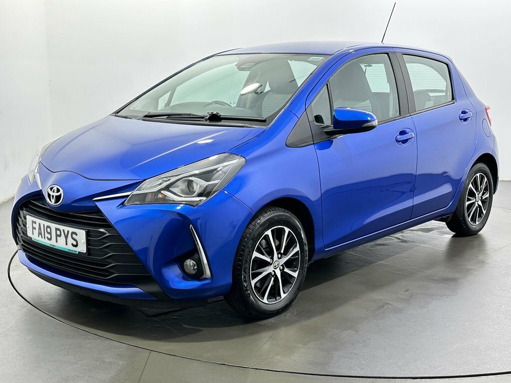 Toyota Yaris 1.5L Icon Tech FA19PYS Blue #2