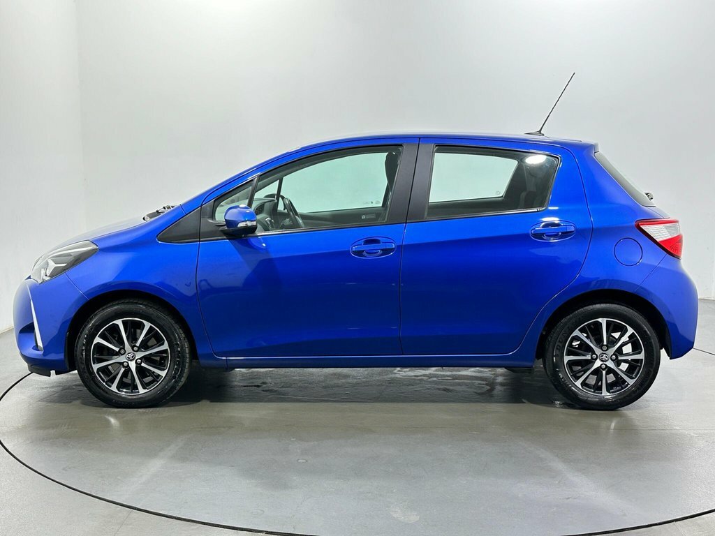 Toyota Yaris 1.5L Icon Tech FA19PYS Blue #4