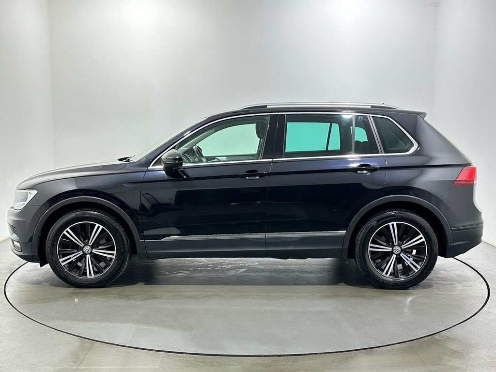Volkswagen Tiguan 2L Se Navigation NX18NVS Black #4