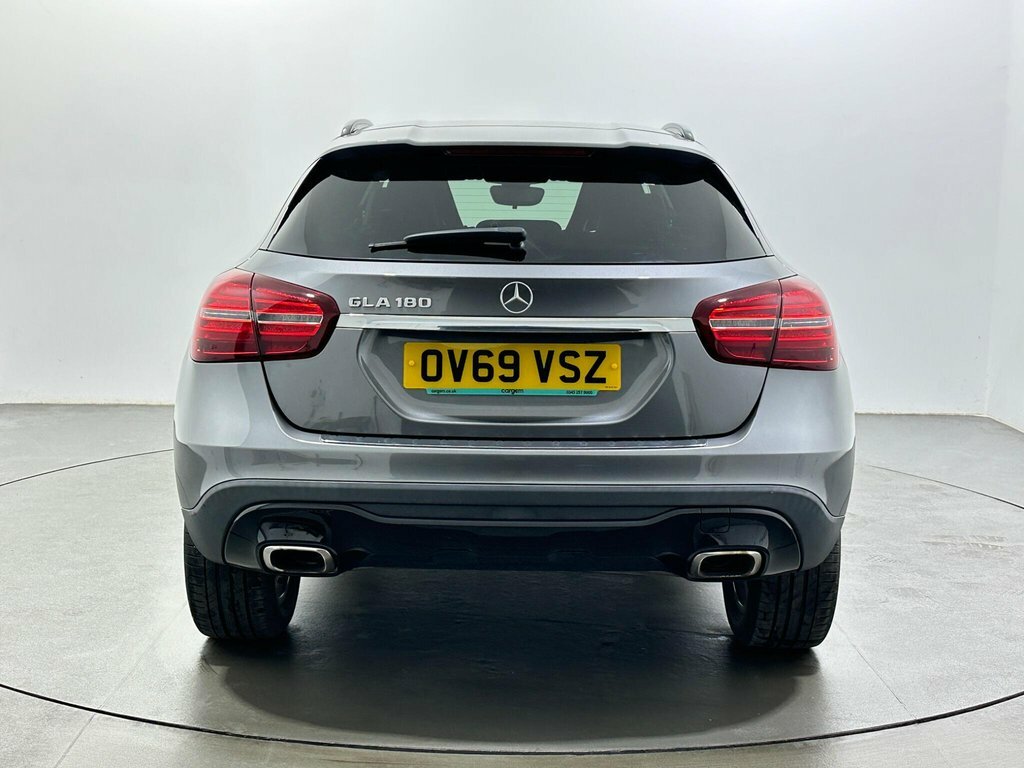 Mercedes-Benz GLA Class 1.6L Urban Edition OV69VSZ Grey #6
