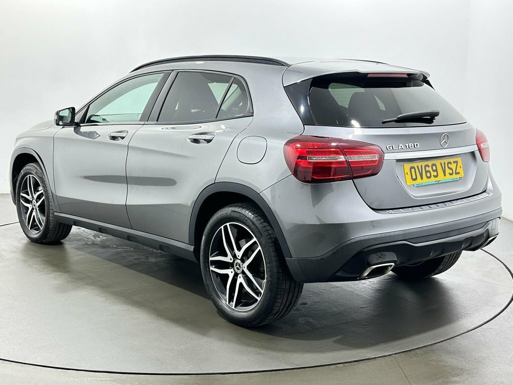 Mercedes-Benz GLA Class 1.6L Urban Edition OV69VSZ Grey #5