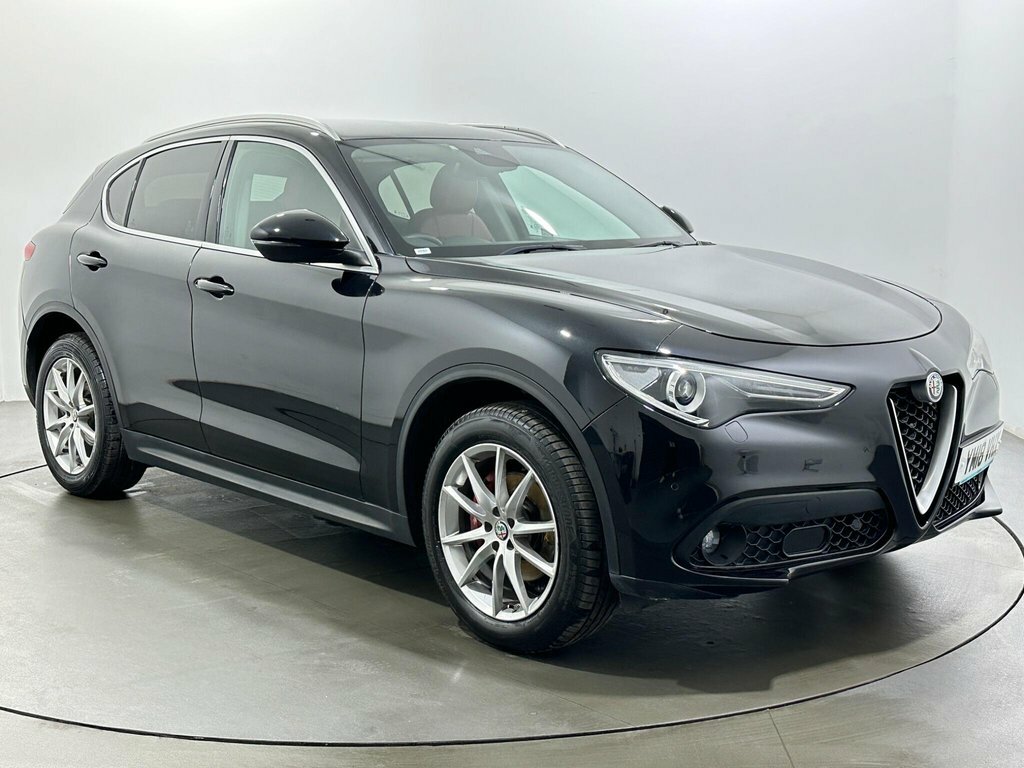 Alfa Romeo Stelvio 2.2L Speciale Black