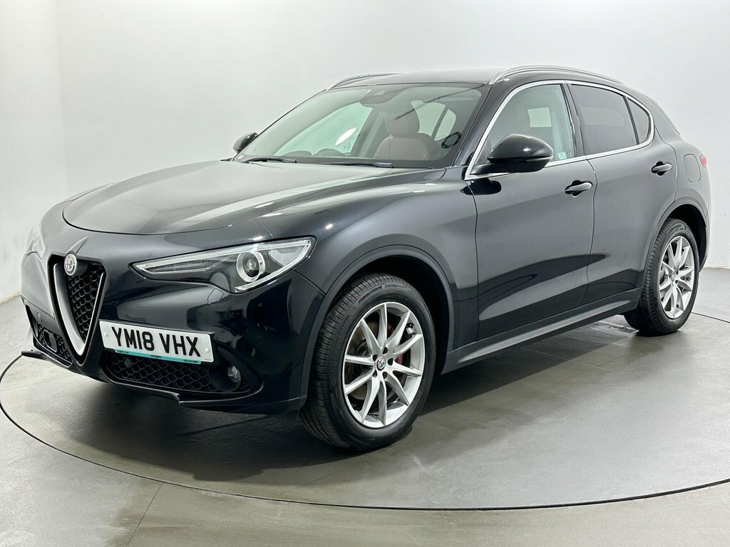 Alfa Romeo Stelvio 2.2L Speciale Black #3
