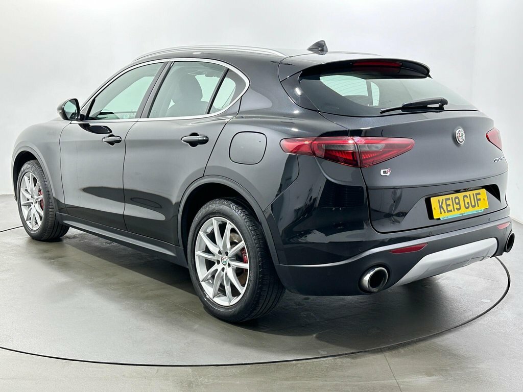 Alfa Romeo Stelvio 2L Speciale Black #5