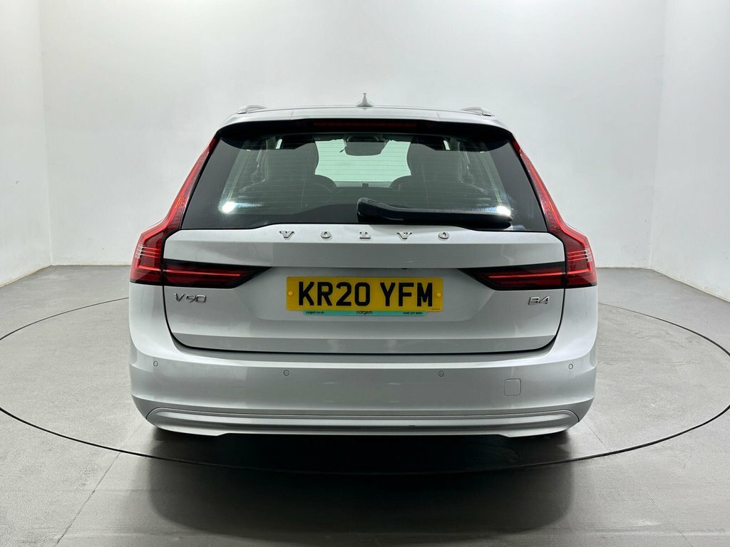 Volvo V90 2L Momentum Silver #6