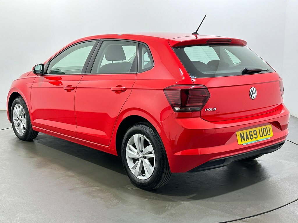 Volkswagen Polo 1L Se Red #5