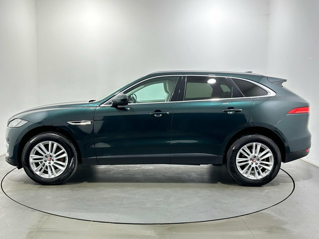 Jaguar F-Pace 2L Portfolio Green #4