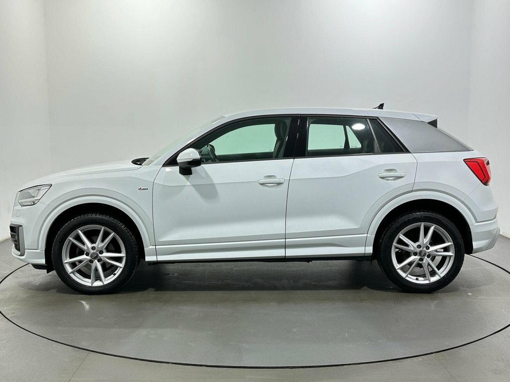 Audi Q2 1.5L S Line White #4