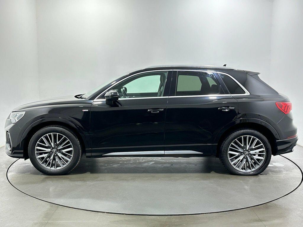 Audi Q3 1.5L S Line EO70JGZ Black #4