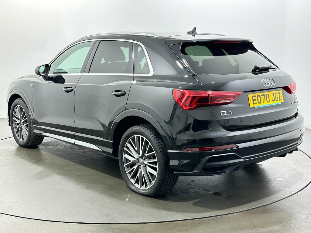 Audi Q3 1.5L S Line EO70JGZ Black #5