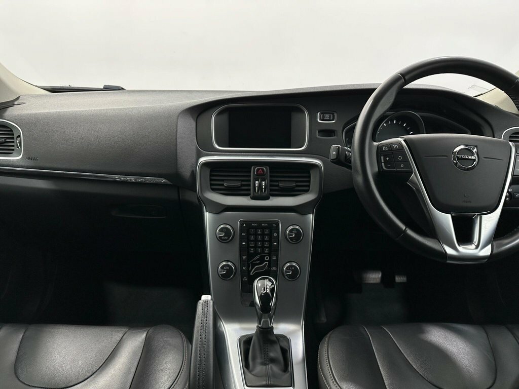 Volvo V40 Cross Country D2 Pro Winter Pack Grey #18