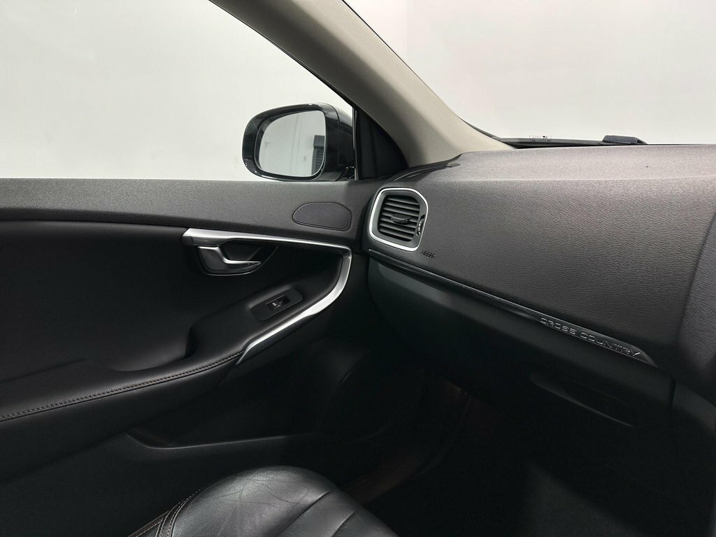 Volvo V40 Cross Country D2 Pro Winter Pack Grey #24