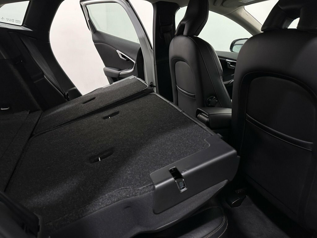 Volvo V40 Cross Country D2 Pro Winter Pack Grey #42