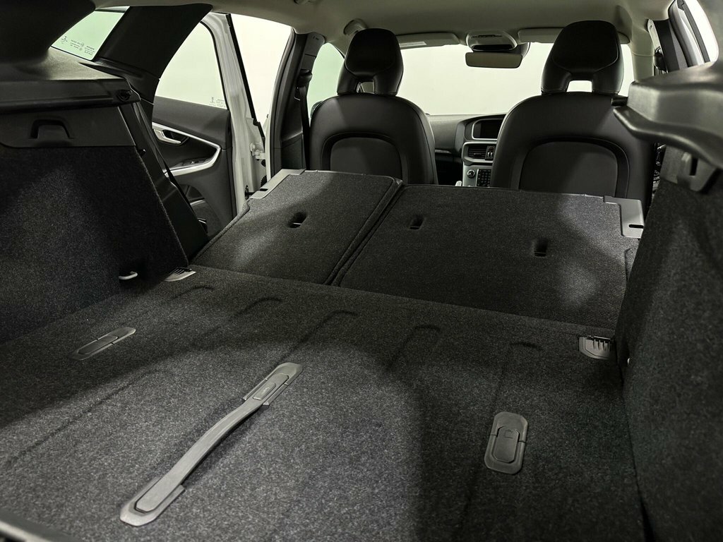 Volvo V40 Cross Country D2 Pro Winter Pack Grey #41
