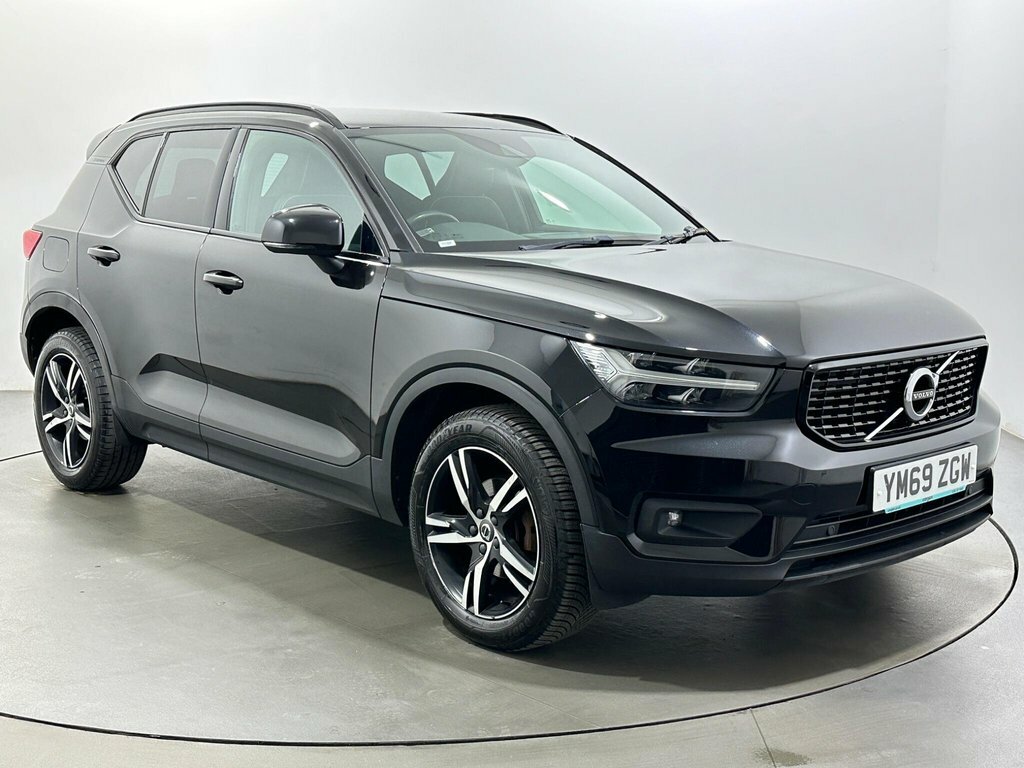 Volvo XC40 1.5L R-design Black