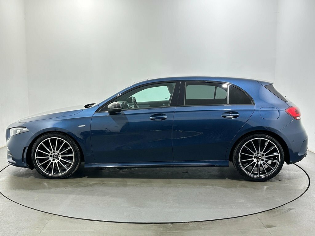 Mercedes-Benz A Class 2L Exclusive Edition BR21UYW Blue #4