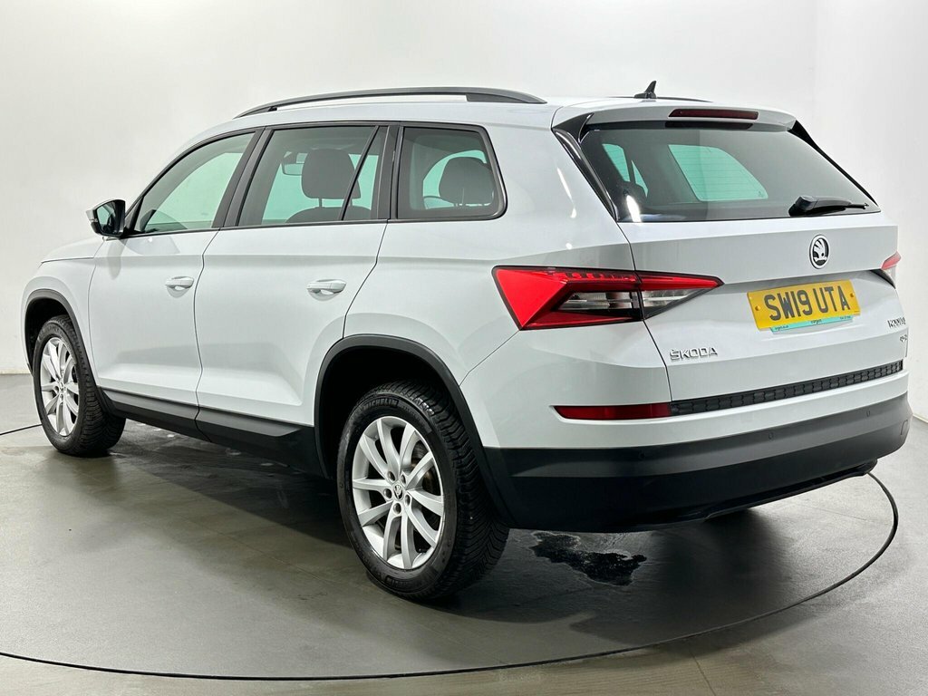 Skoda Kodiaq 2L Se SW19UTA White #5