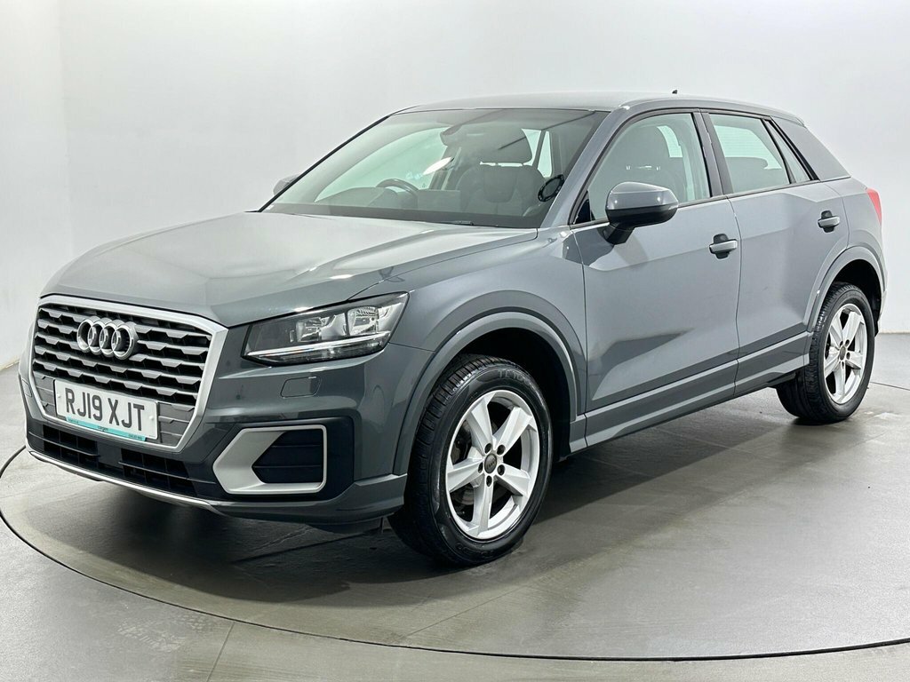 Audi Q2 1.5L Sport Grey #3