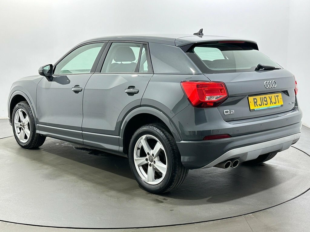 Audi Q2 1.5L Sport Grey #5