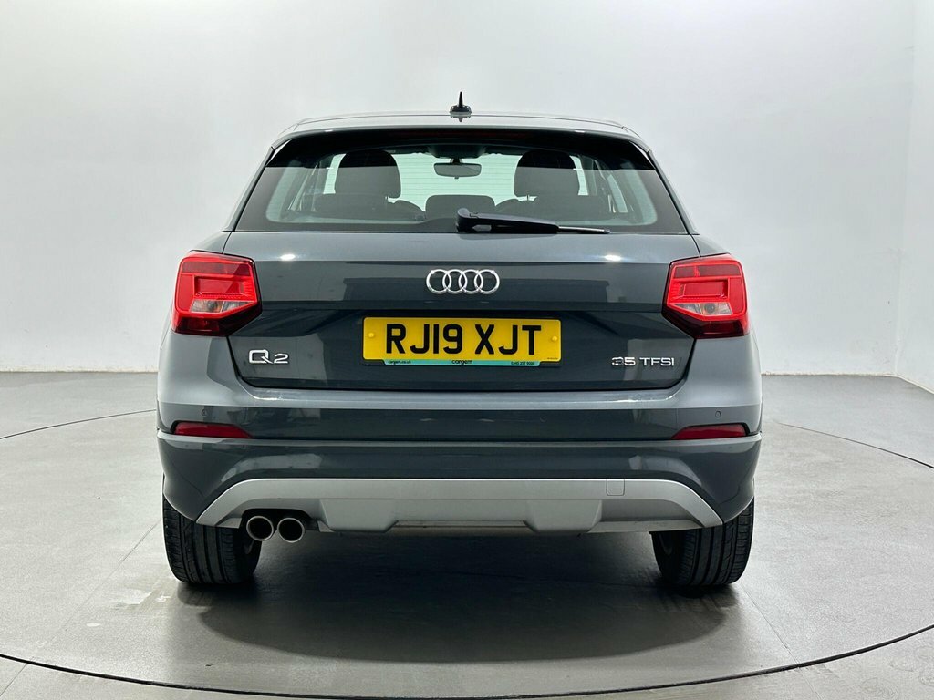 Audi Q2 1.5L Sport Grey #6