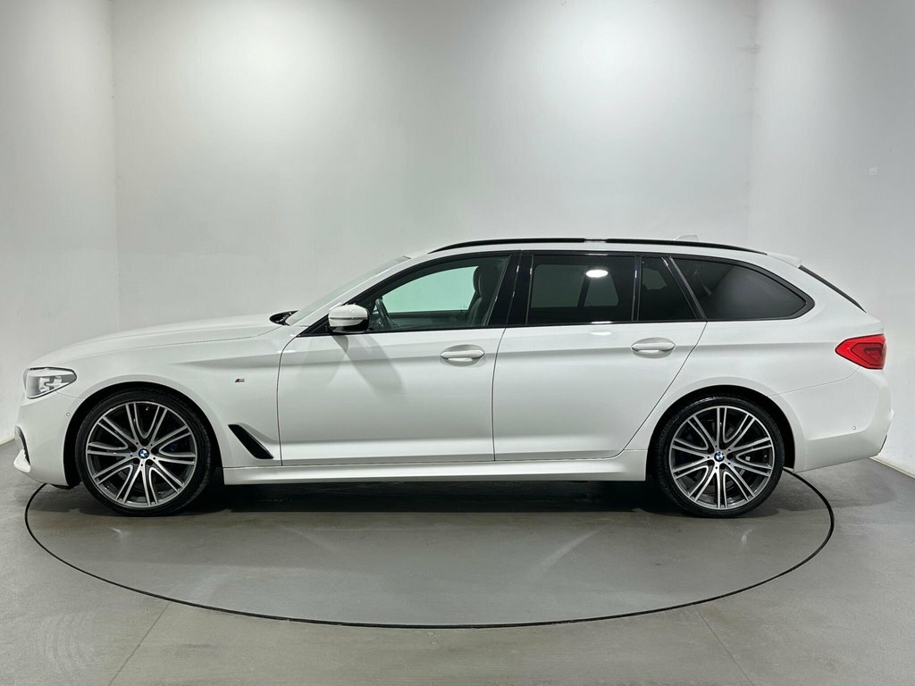 BMW 5 Series 3L M Sport White #4