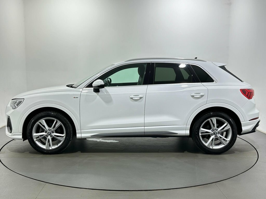 Audi Q3 1.5L S Line SP69UFE White #4