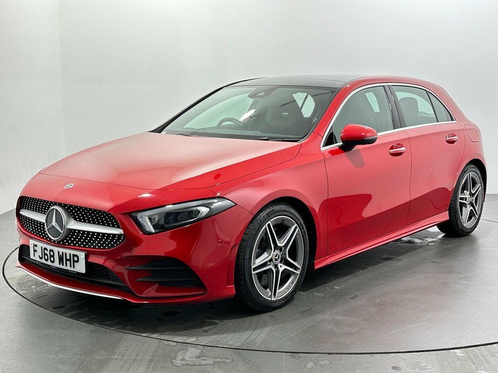 Mercedes-Benz A Class 2L Amg Line Red #3