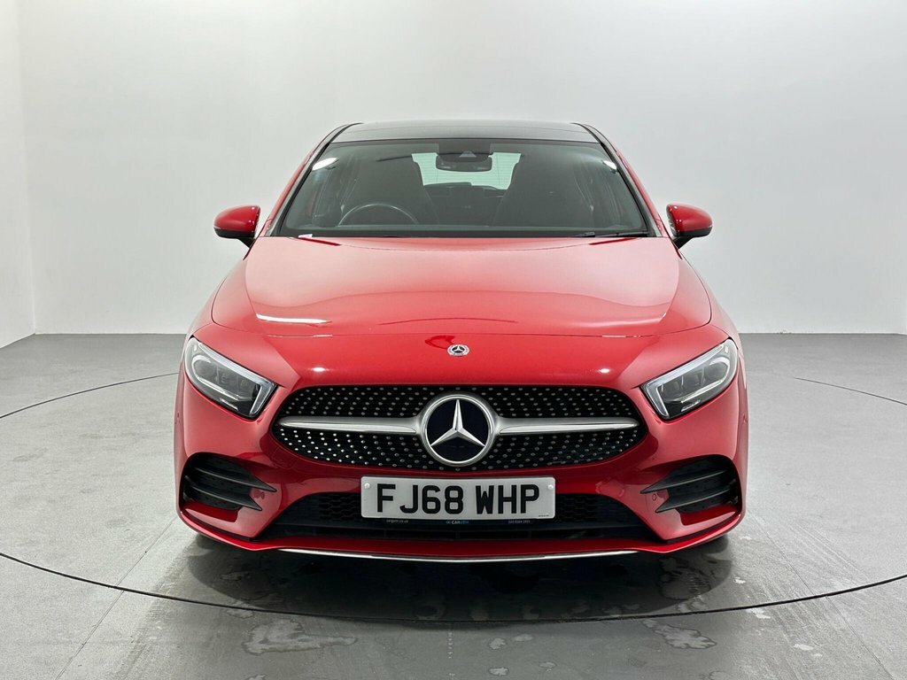 Mercedes-Benz A Class 2L Amg Line Red #2