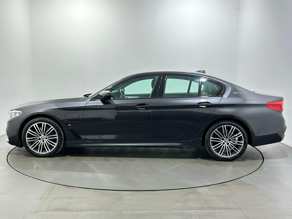 BMW 5 Series 2L M Sport Grey #4