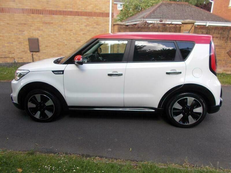 Kia Soul 1.6 Crdi Mixx Suv White #4