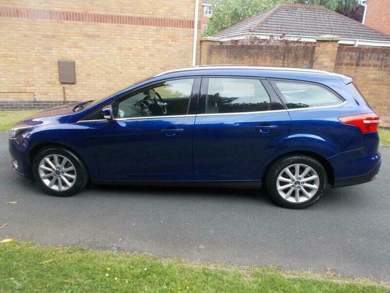 Ford Focus 1.5T Ecoboost Titanium Estate Blue #4