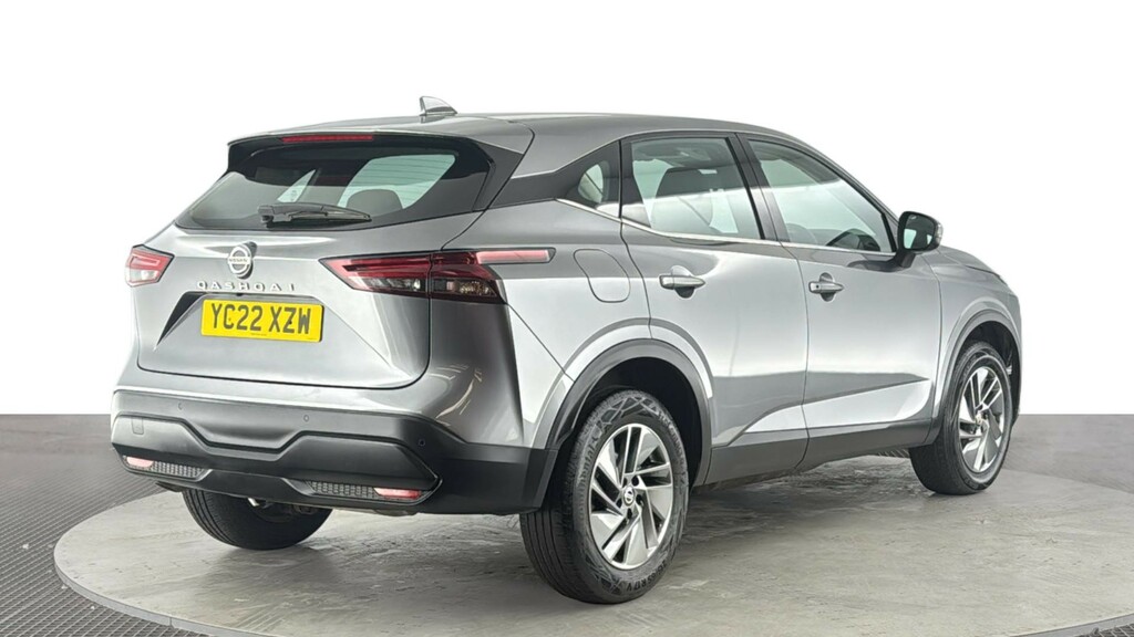 Nissan Qashqai 1.3 Dig-t Mhev Acenta Premium Suv Hybri YC22XZW Grey #4