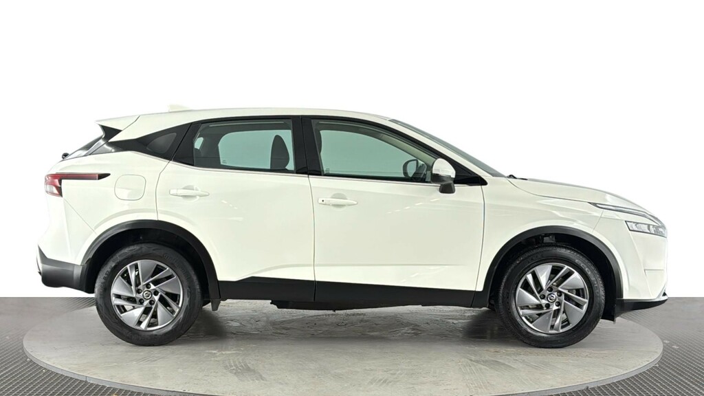 Nissan Qashqai 1.3 Dig-t Mhev Acenta Premium Suv Hybri YC22CVY White #3