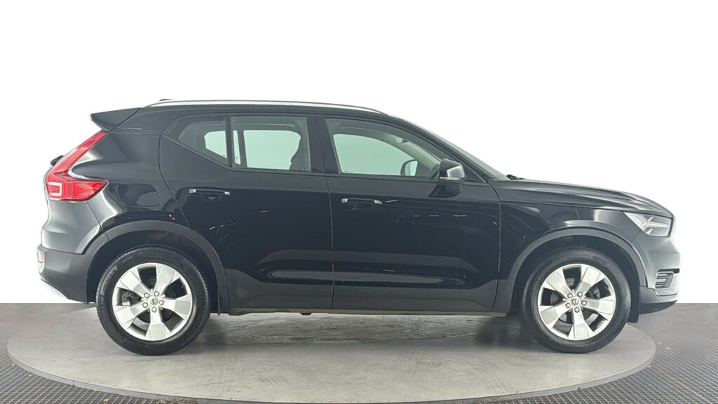 Volvo XC40 1.5 T3 Momentum Suv Euro 6 Ss DA71HDZ Black #3