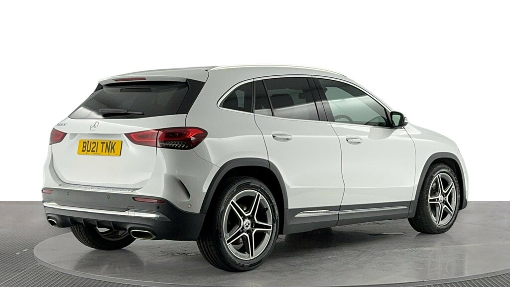Mercedes-Benz GLA Class 1.3 Gla200 Amg Line Premium Plus Suv BU21TNK White #4