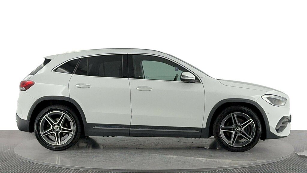Mercedes-Benz GLA Class 1.3 Gla200 Amg Line Premium Plus Suv BU21TNK White #3