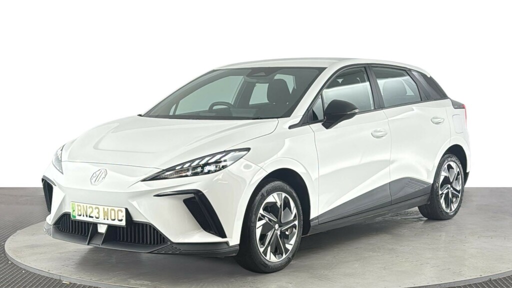 MG MG4 64Kwh Se Long Range Hatchback 2 White