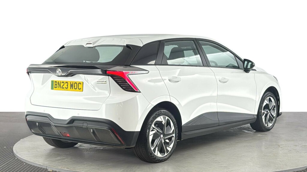 MG MG4 64Kwh Se Long Range Hatchback 2 BN23WOC White #4