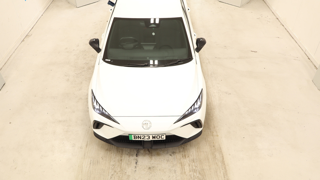 MG MG4 64Kwh Se Long Range Hatchback 2 White