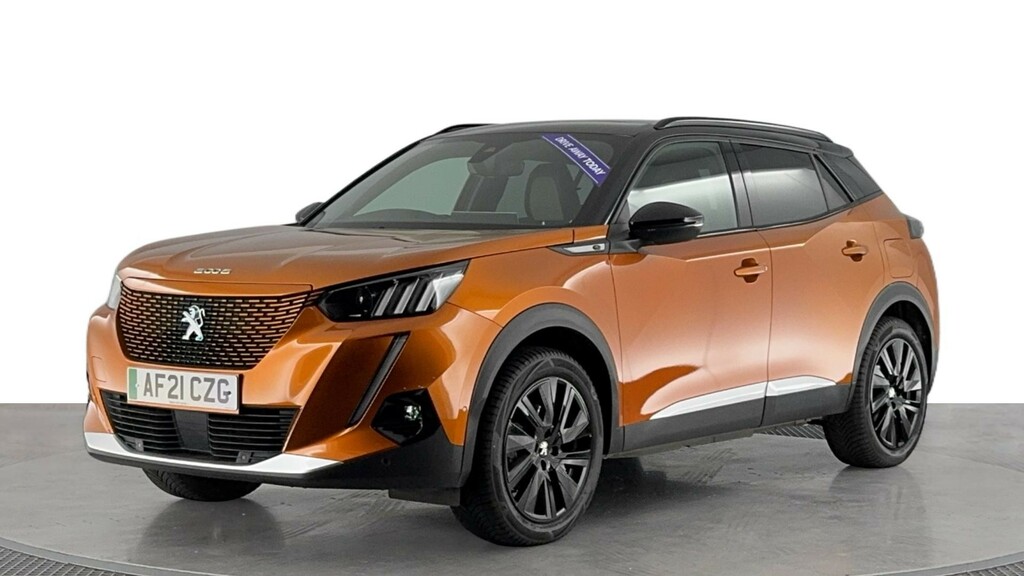 Peugeot e-2008 50Kwh Gt Premium Suv 136 Ps AF21CZG Orange